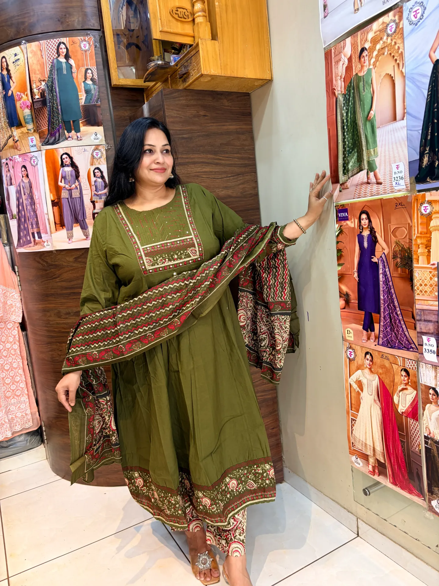 [SKU/Mehendi/Chevron/Elegance/L/0002] Mehendi Chevron ANARKALI Suit (L)