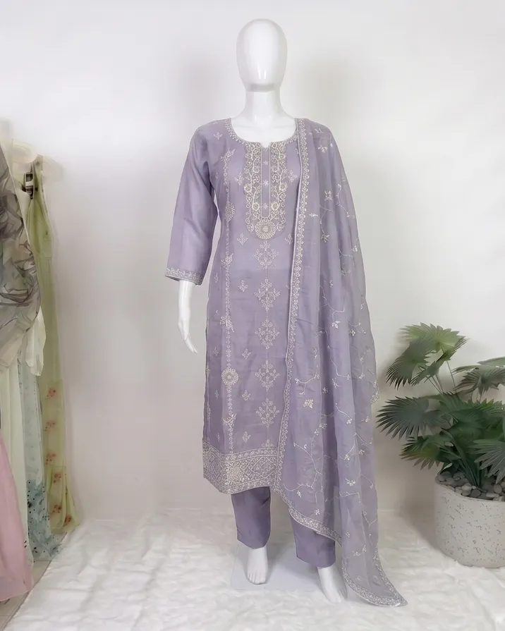 [sky/LLD/003] Lavender Luxe dress (L)