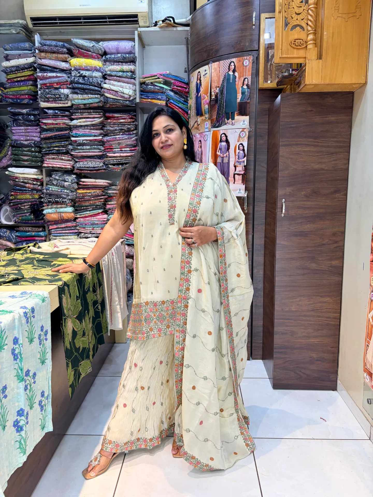 [sku/plusoff/001] Plus Size Off-White Sharara Set (5XL)
